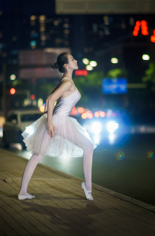 英超冲锋在即:悬念、精彩、荣耀!,英超冲刺速度